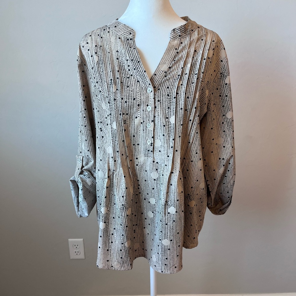 Notations Women’s size 1X blouse